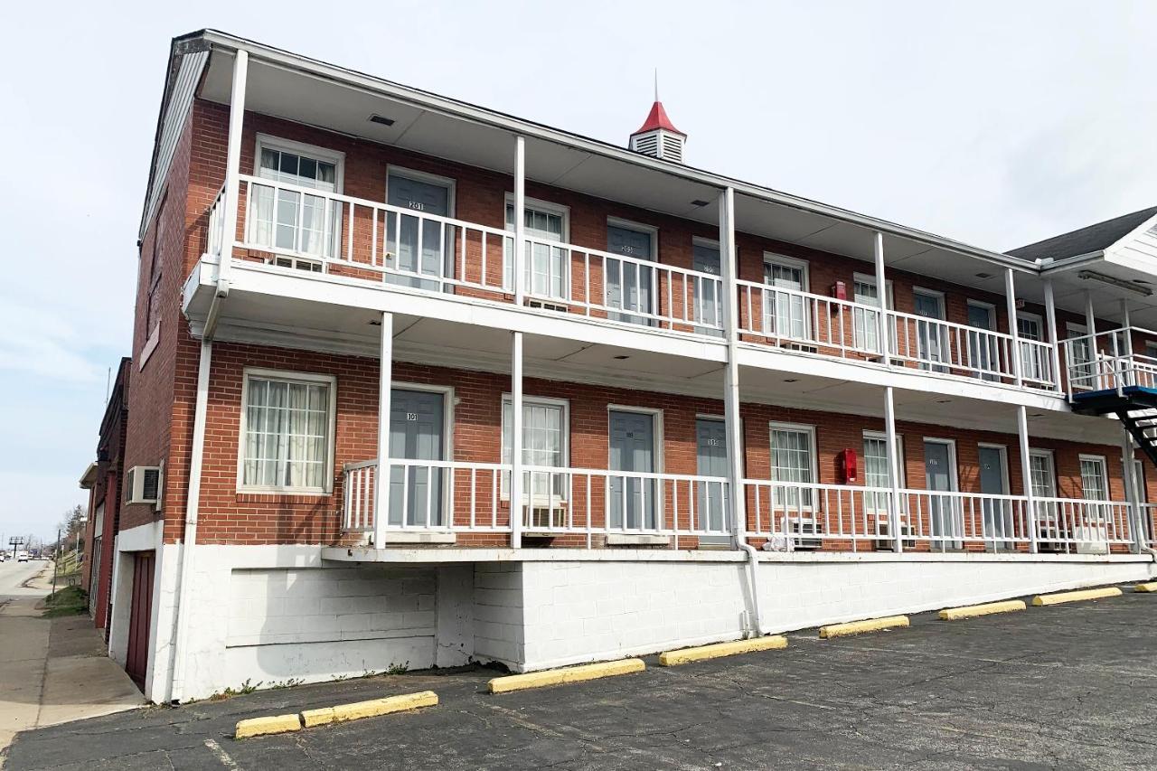 Hotel Portsmouth Oh ภายนอก รูปภาพ