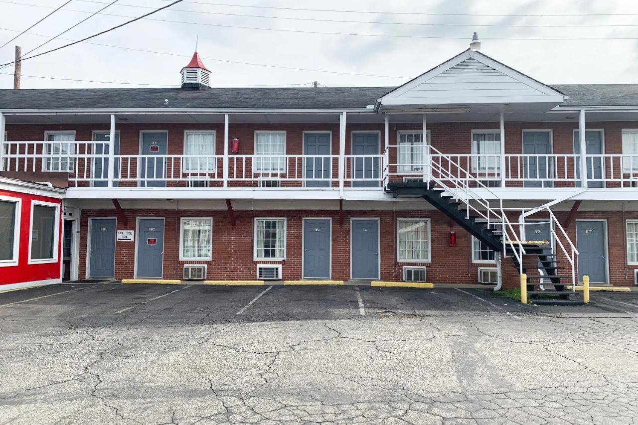 Hotel Portsmouth Oh ภายนอก รูปภาพ